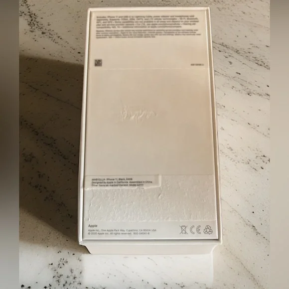 Empty Apple iPhone 11 Box (No Device or Accessories) - Picture 3 of 4
